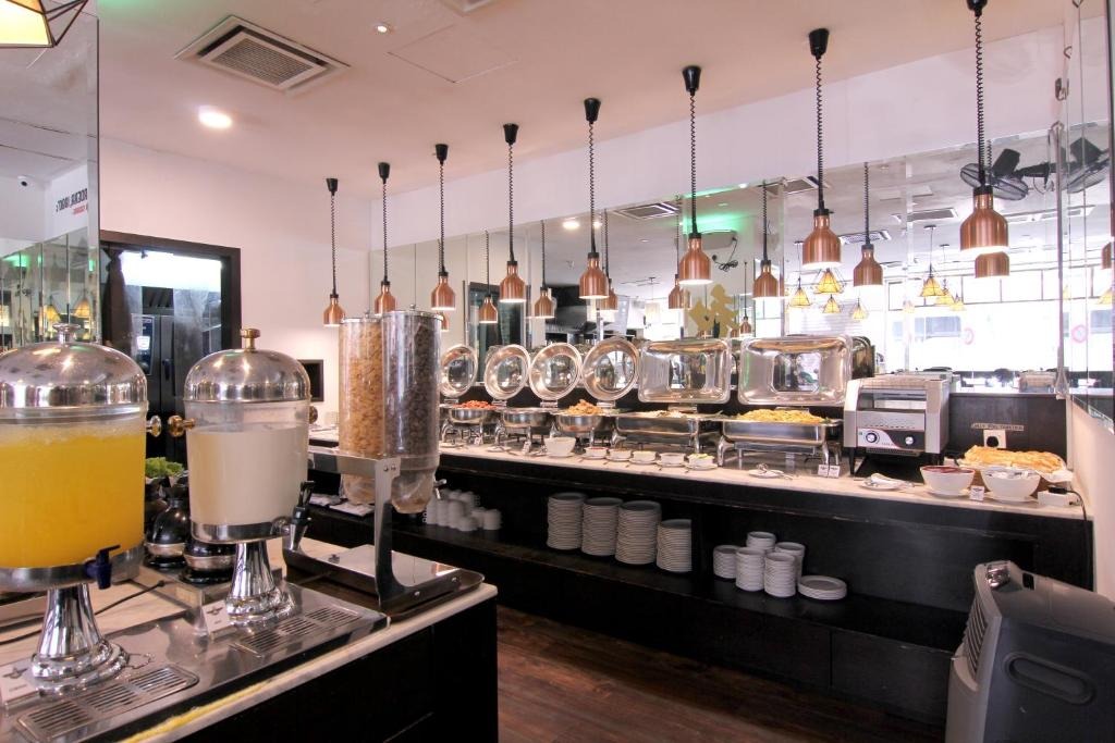 هتل پسیفیک اکسپرس سنترال مارکت